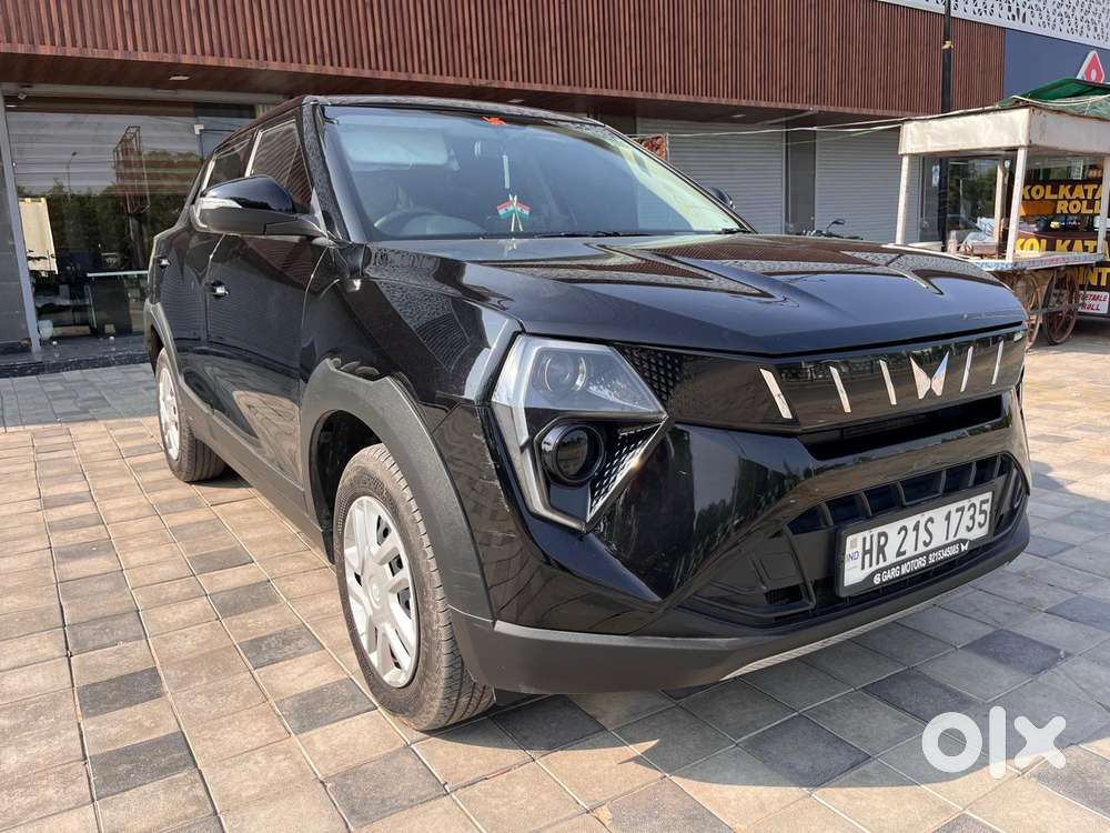 Mahindra Xuv 3xo Mx1 Pm Mt, 2025, Petrol