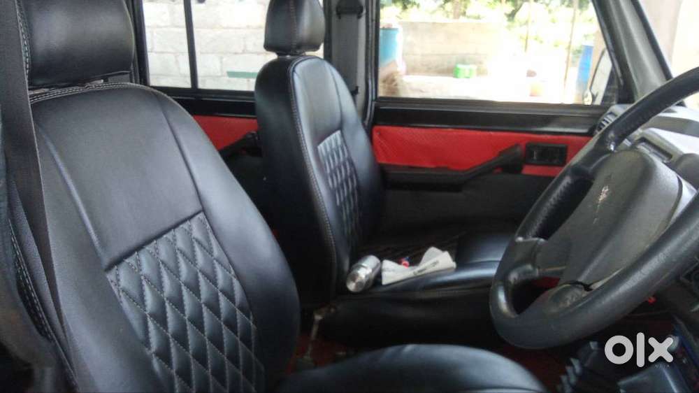 Mahindra Bolero Neo 2001