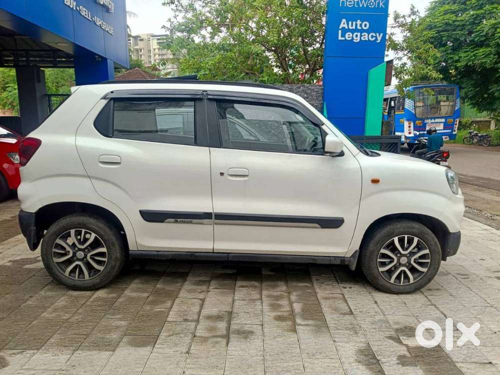 Maruti Suzuki S-presso Vxi Plus, 2022, Petrol