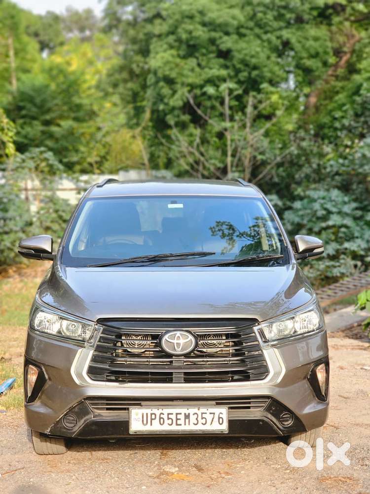 Toyota Innova Crysta 2.4 G Mt 8s, 2022, Diesel