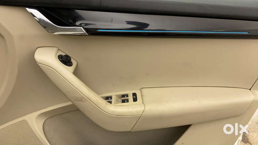 Skoda Octavia 1.8 Tsi At L K, 2019, Petrol