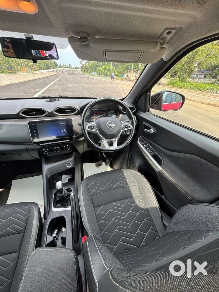 Nissan Magnite 1.0 Xv Premium Turbo Cvt, 2022, Petrol