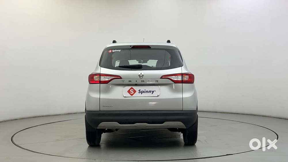 Renault Triber Rxz, 2023, Petrol