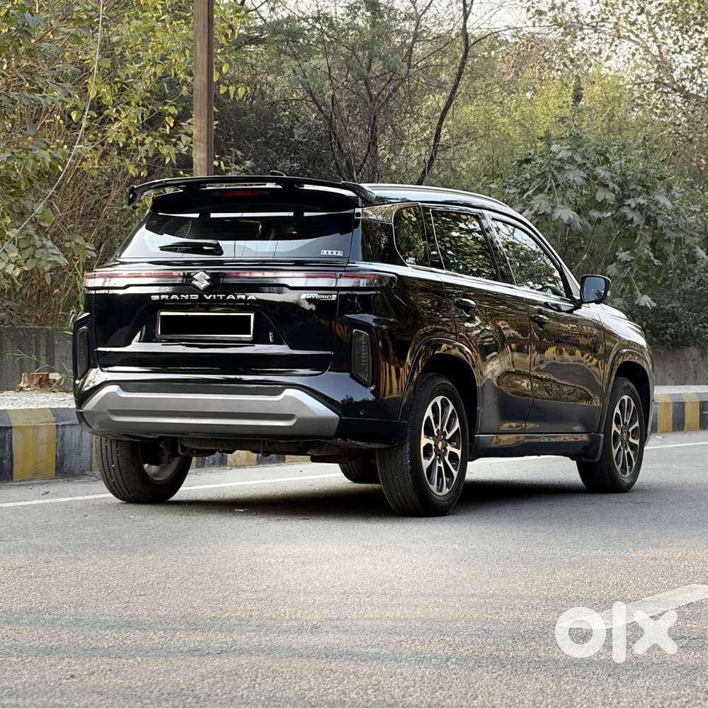 Maruti Suzuki Grand Vitara 1.5 Alpha Plus Intelligent Hybrid Ecvt, 2..