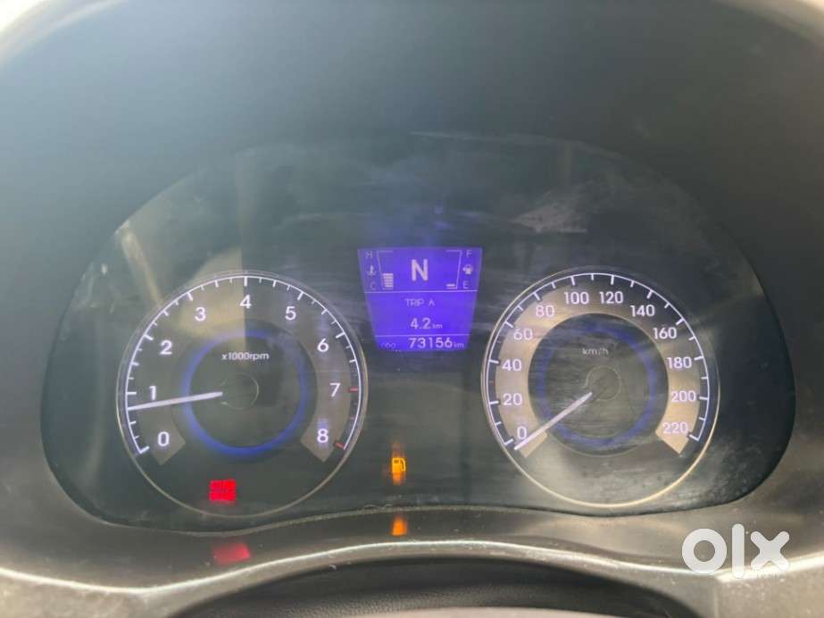 Hyundai Verna 1.5 Sx Ivt, 2013, Petrol