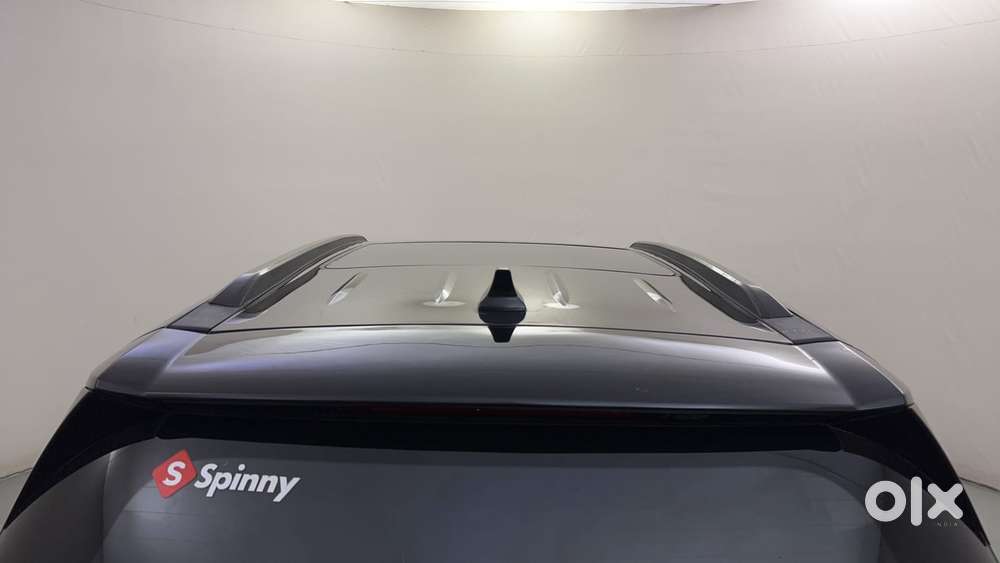 Mahindra Xuv700 2.2 Ax 5 Diesel At 7 Str, 2024, Diesel