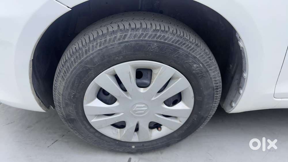 Maruti Suzuki Swift Dzire 1.3 Vxi, 2015, Petrol
