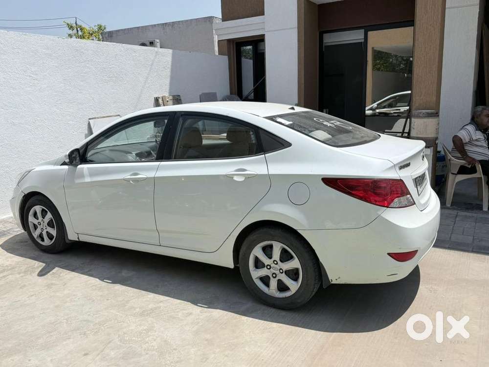 Hyundai Fluidic Verna 2011 Petrol Good Condition