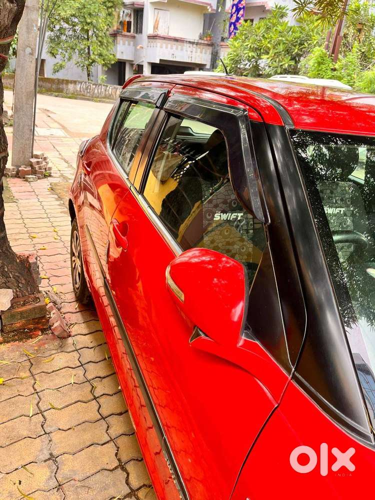 Maruti Suzuki Swift 2015 (awesome Condition , Fiery Red Colour)