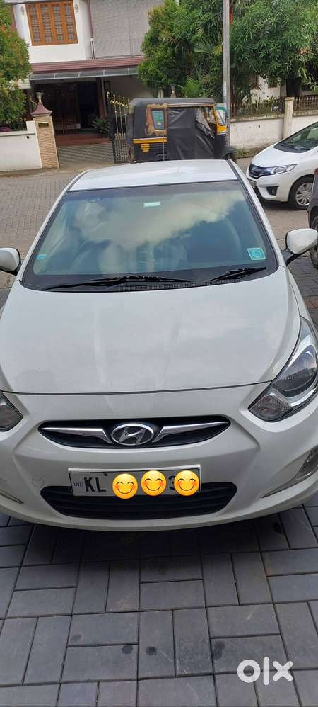 Hyndayi Verna 2012 (1st Owner, Below 1 Lack Km)