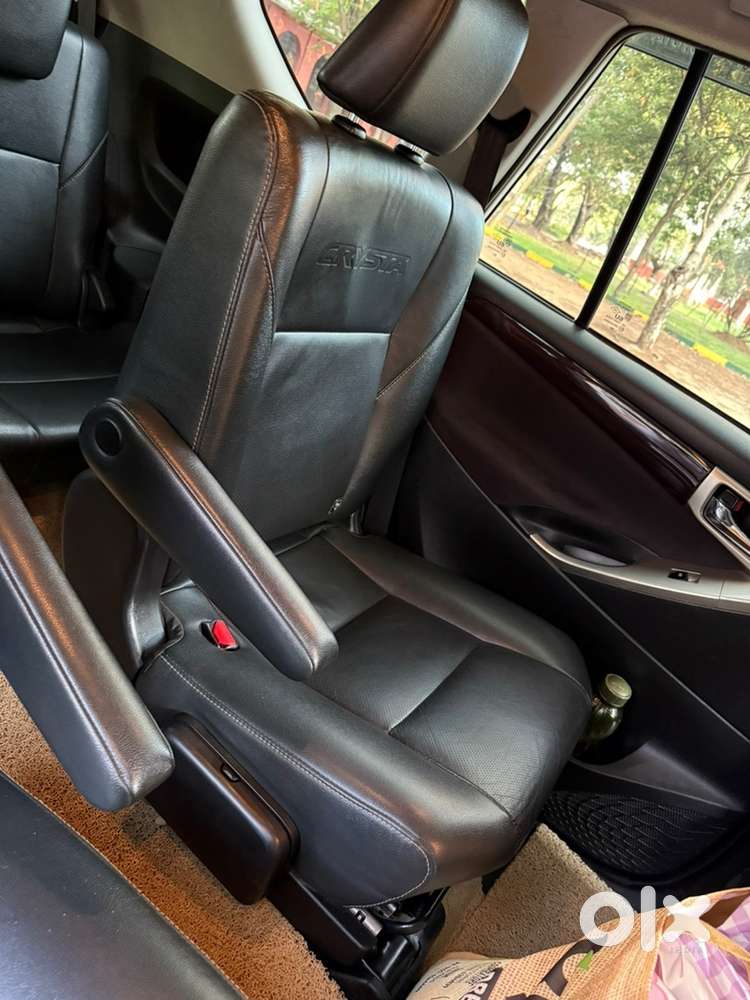 2019 Innova Crysta 2.4 Zx  Single Owner  63k Km  New Tyres