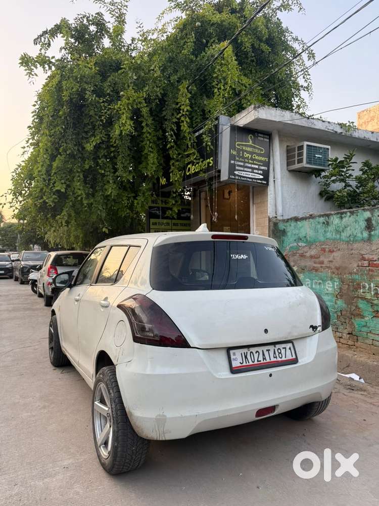 Maruti Suzuki Swift 2011 Petrol