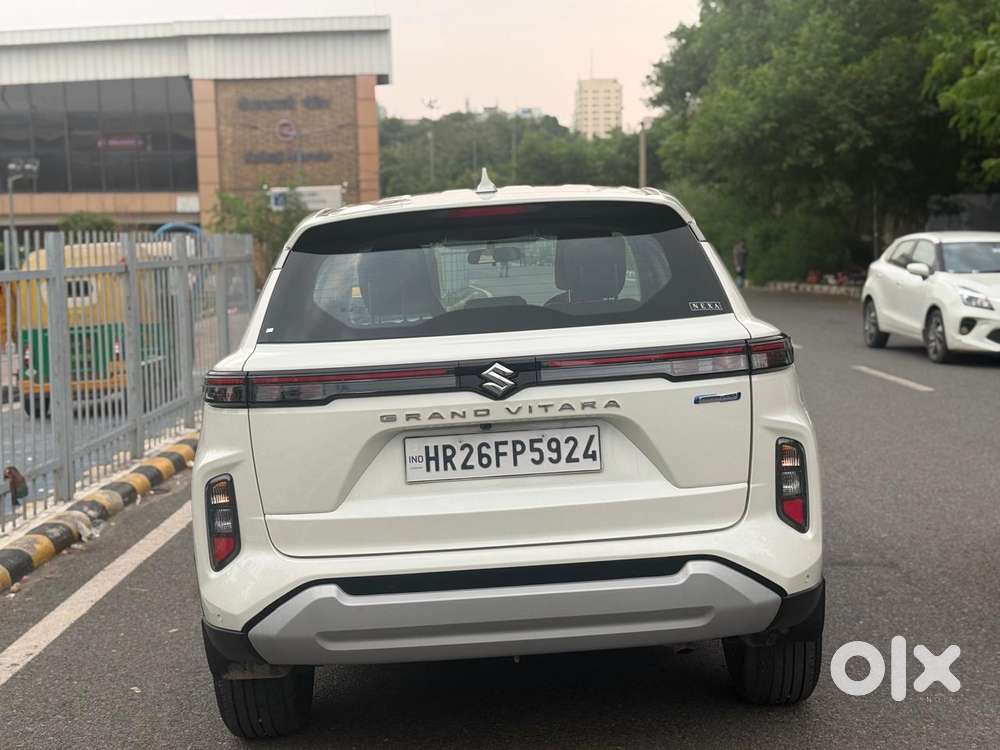 Maruti Suzuki Grand Vitara 1.5 Delta Smart Hybrid At, 2024, Petrol