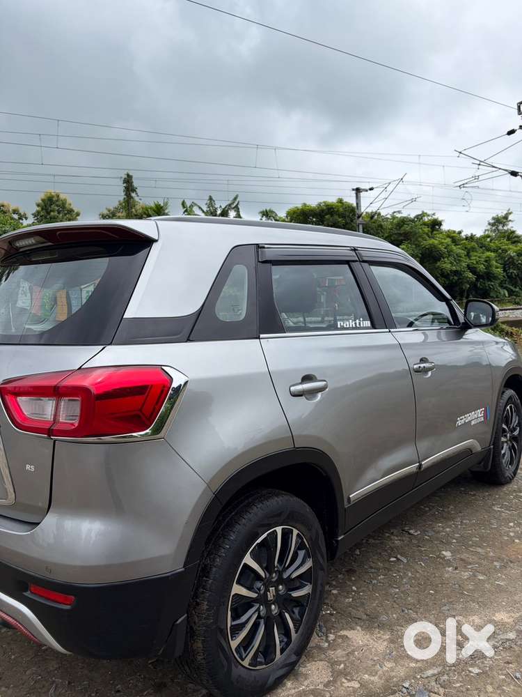 Maruti Suzuki Vitara Brezza Zxi+ Petrol Manual 2018