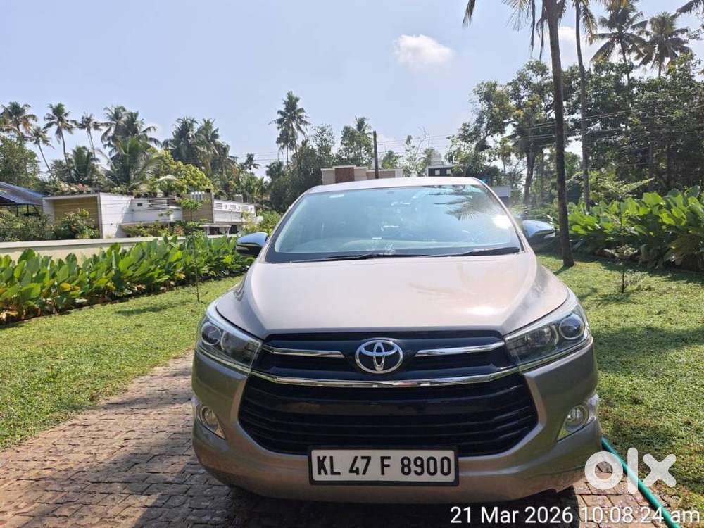 Toyota Innova Crysta 2.8z Automatic, 2016, Diesel