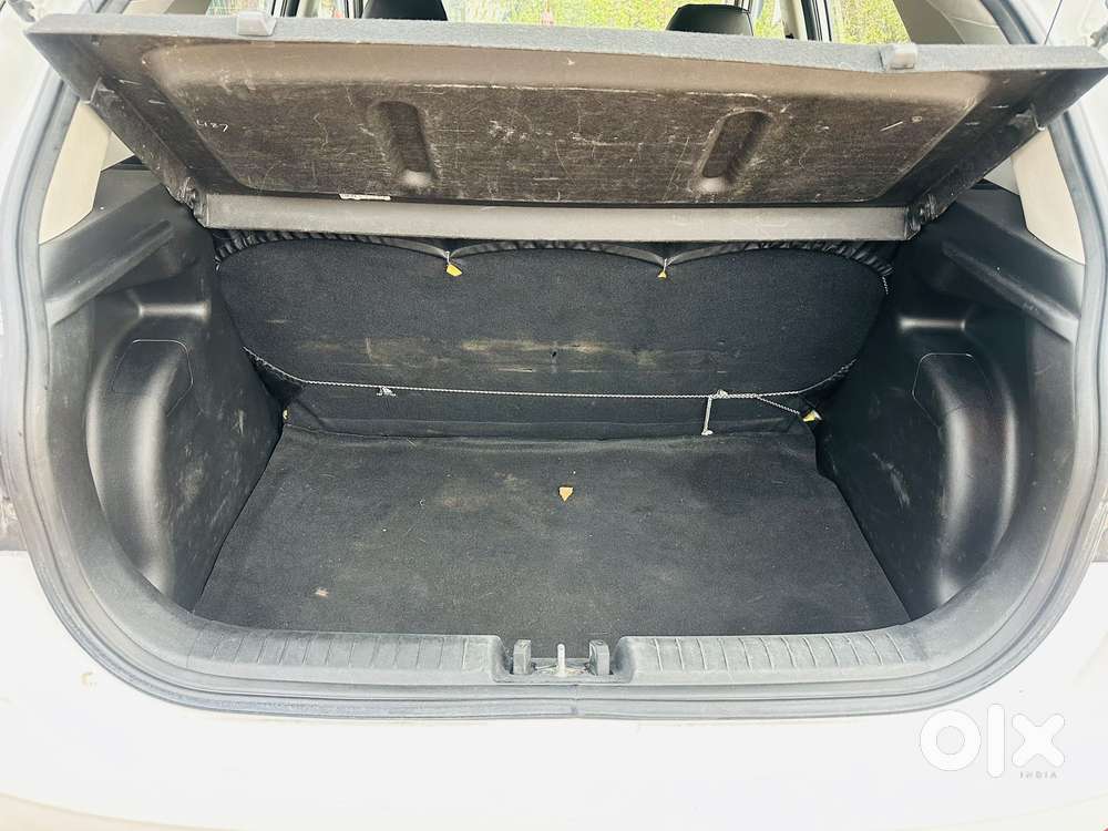 Hyundai Venue 1.2 S (o), 2021, Petrol