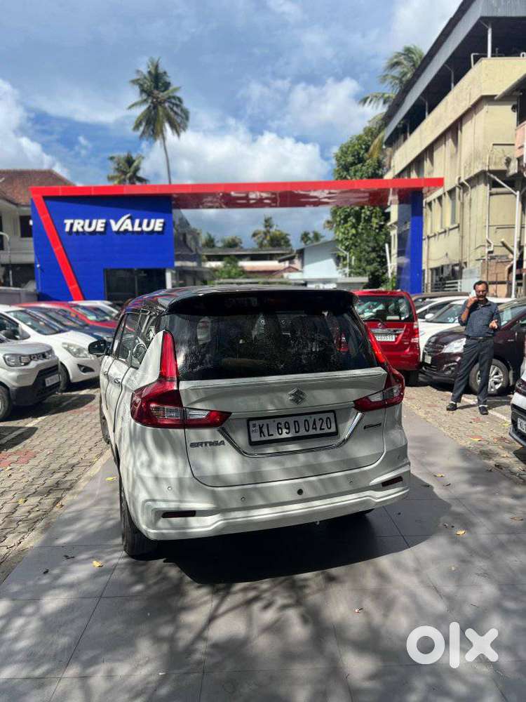 Maruti Suzuki Ertiga 1.5 Vxi, 2022, Petrol