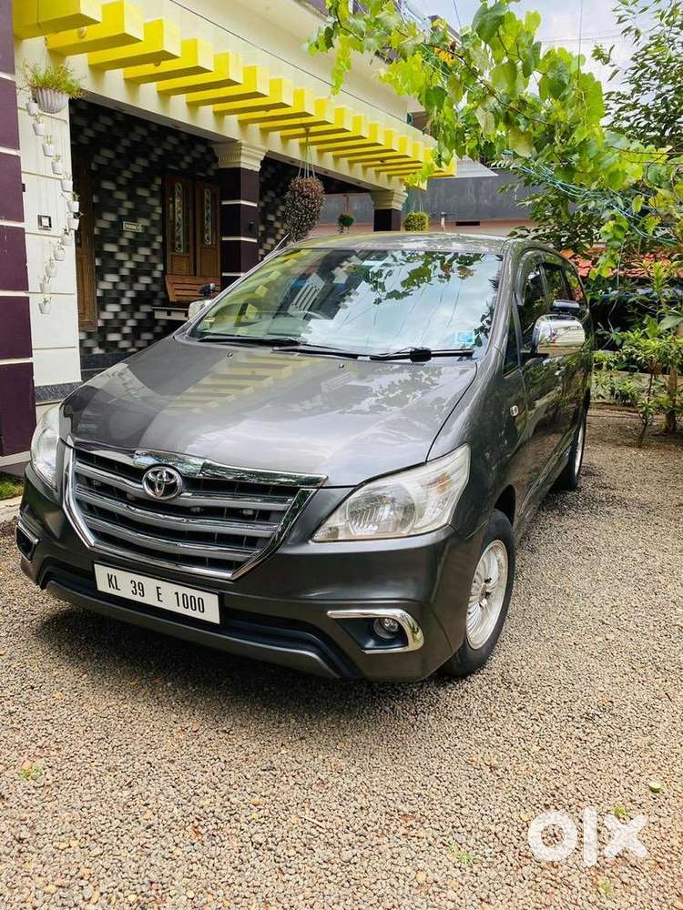 Toyota Innova 2012 Diesel 163000 Km Driven