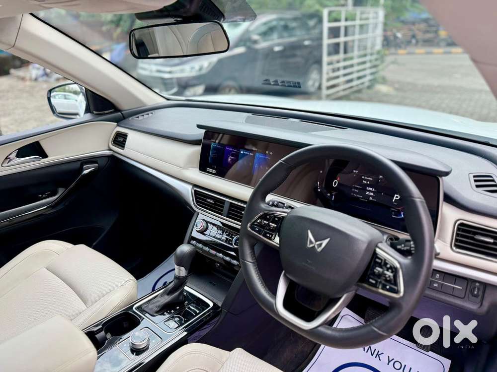 Mahindra Xuv700 2.2 Ax 7 Diesel At Luxury Pack Str Awd, 2024, Diesel
