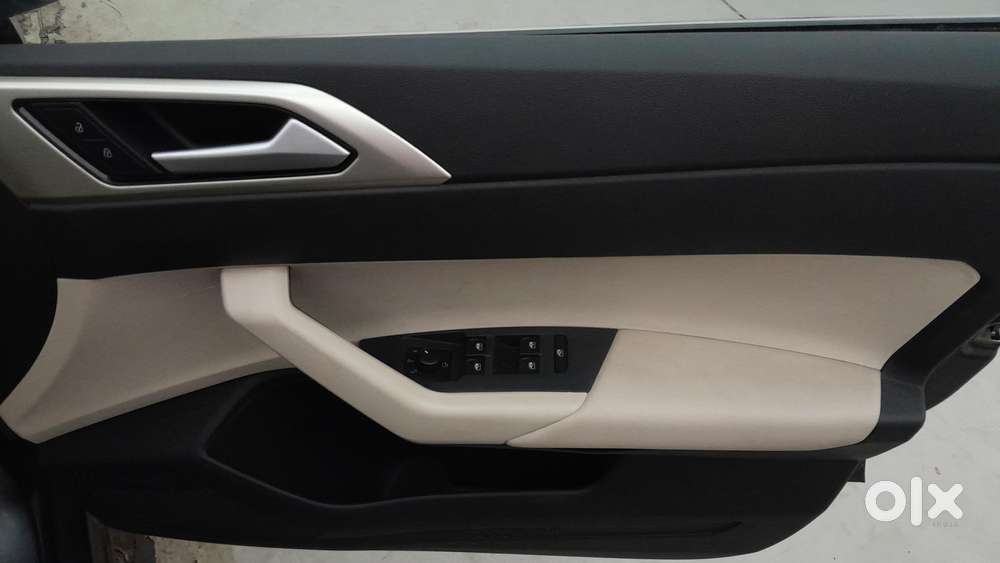 Volkswagen Virtus 1.0 Topline Tsi At, 2023, Petrol