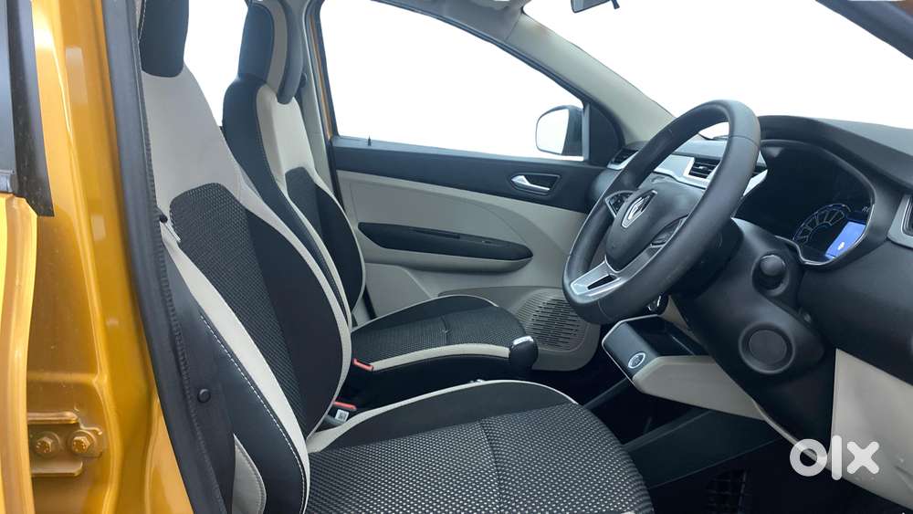 Renault Triber 1.0 Rxz Amt Dual Tone, 2021, Petrol