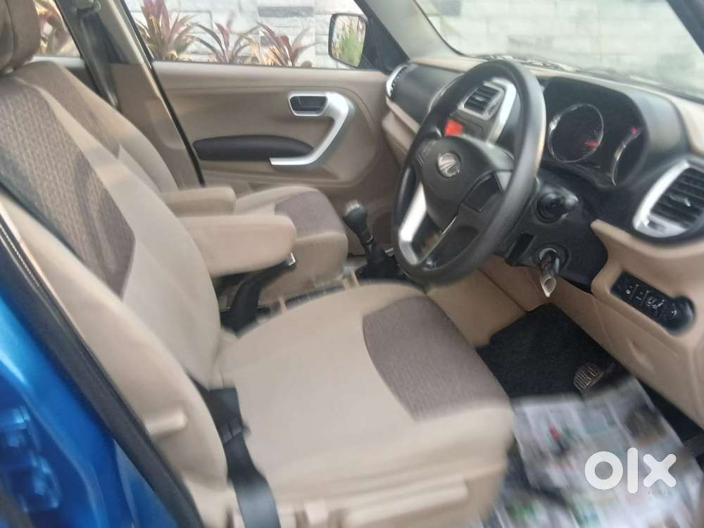 Mahindra Tuv 300 Mhawk100 T8, 2015, Diesel