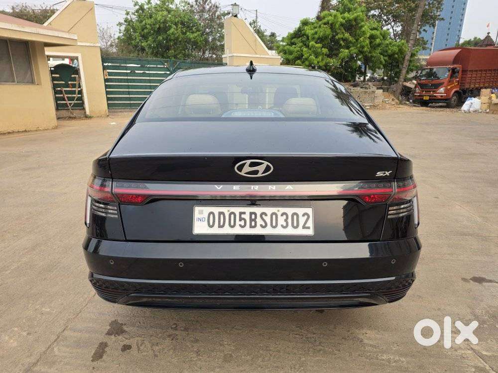 Hyundai Verna 1.5 Sx (o) Vtvt, 2024, Petrol