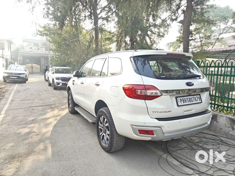 Ford Endeavour Titanium Plus 3.2l Automatic – Pristine Condition!