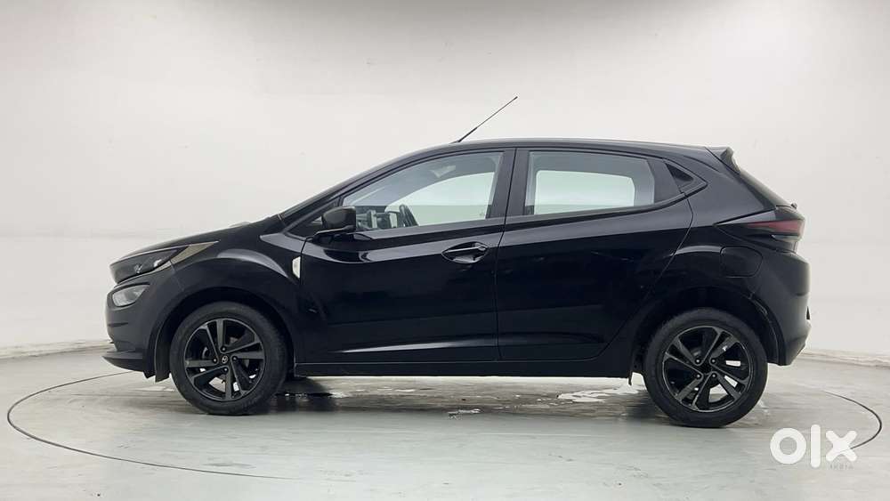Tata Altroz 1.2 Xz Plus Dark Edition, 2022, Petrol