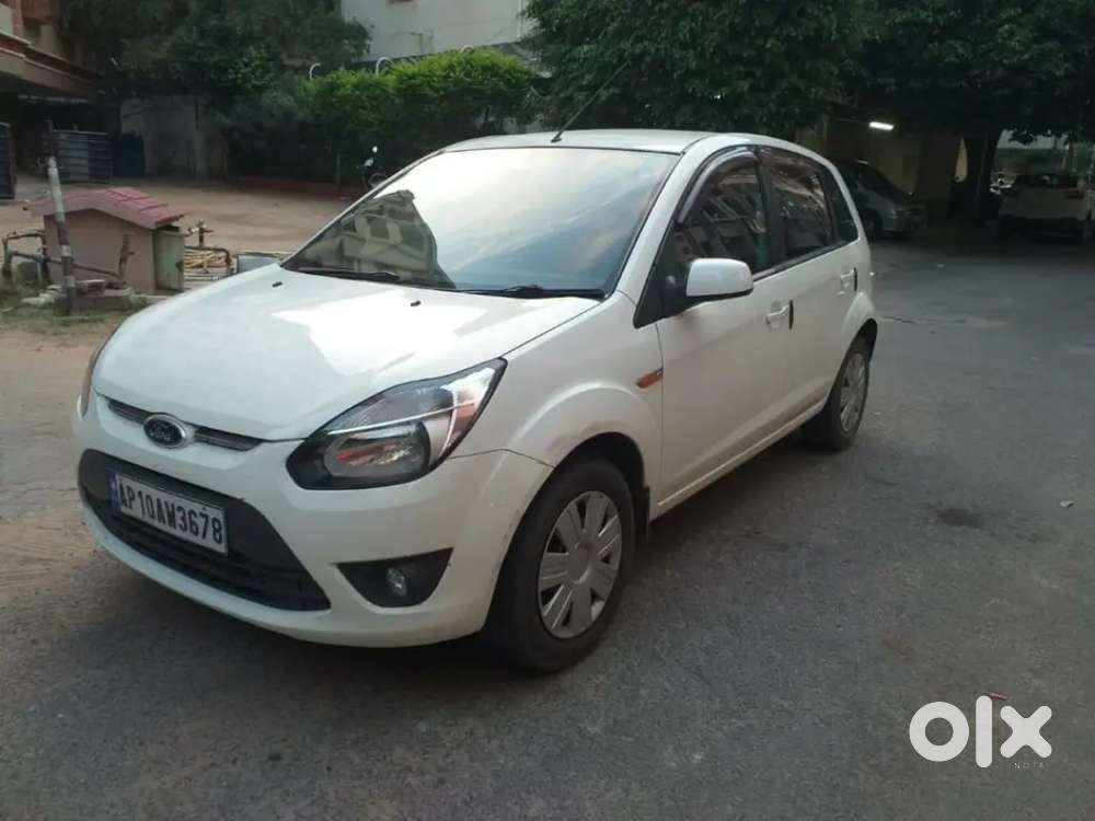 Ford Figo Petrol 2011