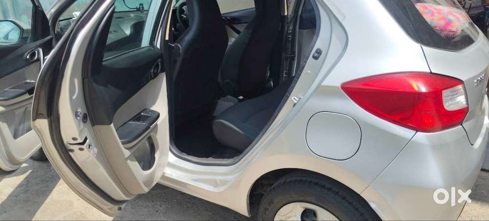 Tata Tiago 1.2 Revotron Xt 2018