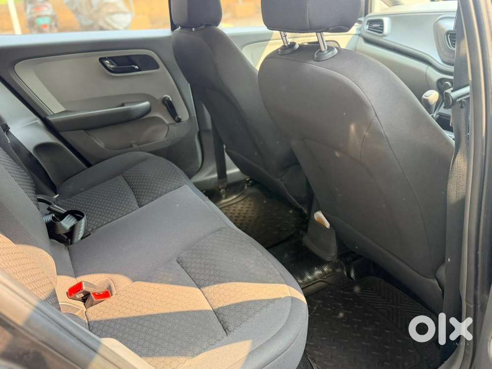 Tata Altroz Xe Petrol, 2020, Petrol