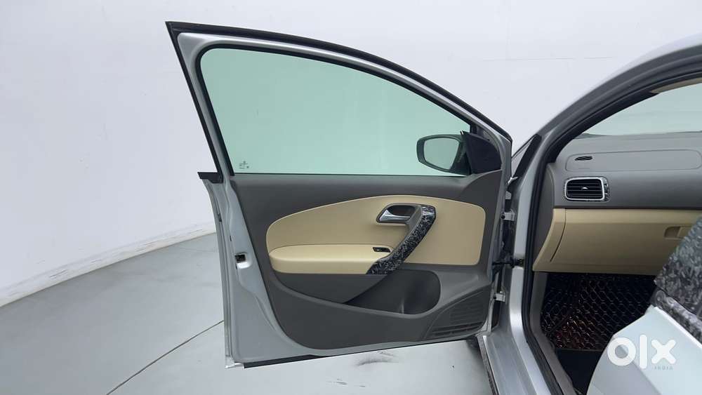 Volkswagen Vento Petrol Highline At, 2022, Petrol