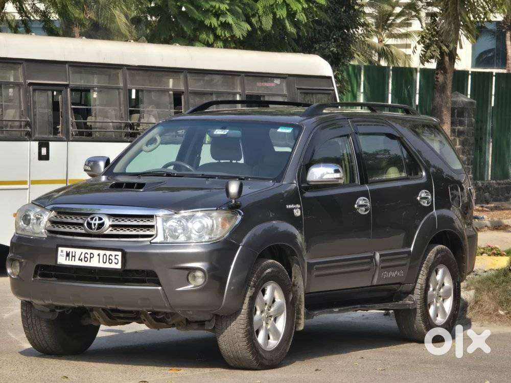 Toyota Fortuner 3.0 4x4 Manual, 2011, Diesel