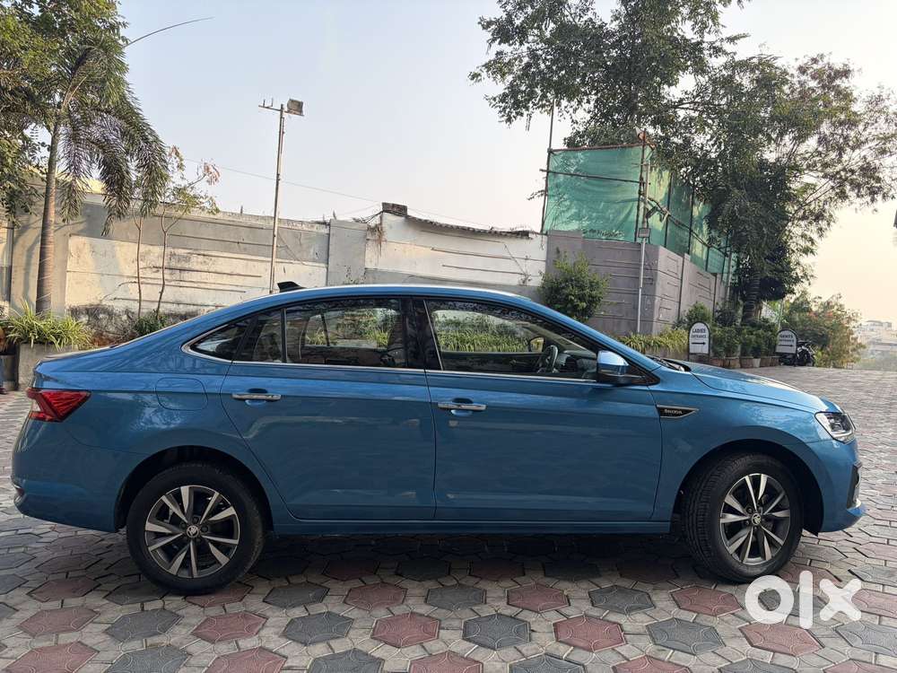 Skoda Slavia Style 1.0l Tsi Mt, 2023, Petrol