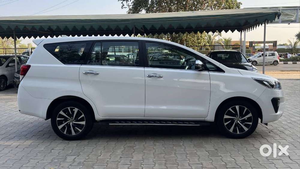 Toyota Innova Crysta [2020-ongoing] 2.4 Zx At 7 Str, 2021, Diesel