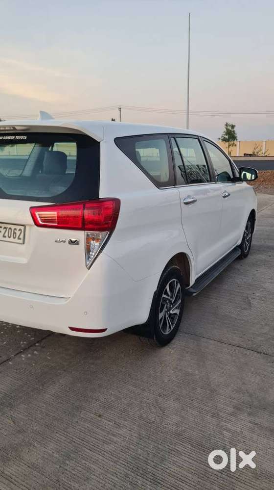 Toyota Innova Crysta 2.4 V 8 Str, 2022, Diesel