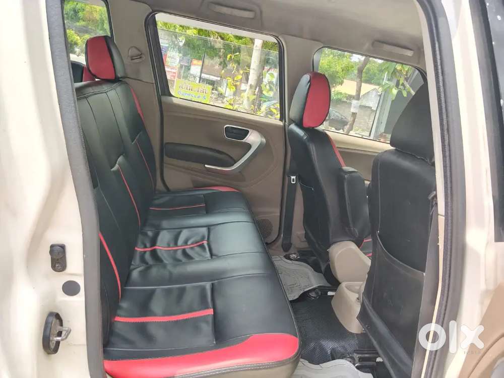 Mahindra Tuv 300 Plus 2016