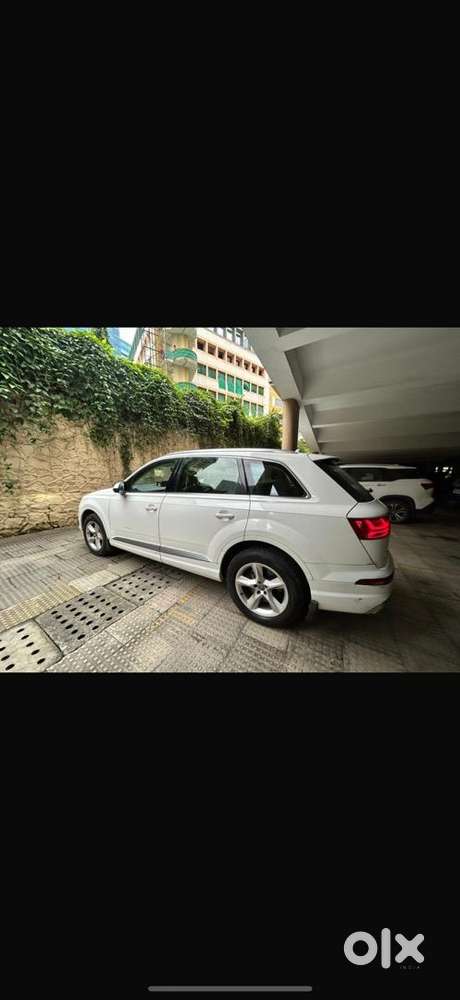 Audi Q7 2018 Register