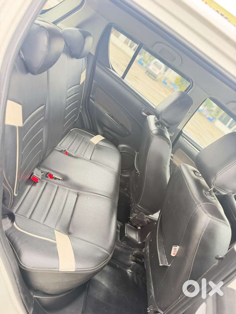 Maruti Suzuki Swift Vxi Optional, 2017, Petrol