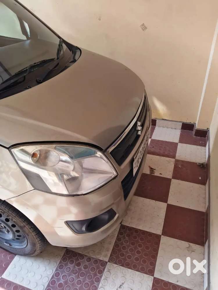 Wagon R 2015. Petrol