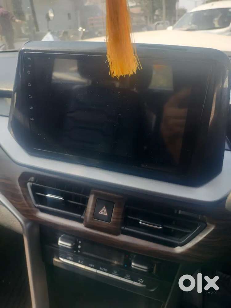 Maruti Suzuki Brezza 2025 Petrol 27500 Km Driven