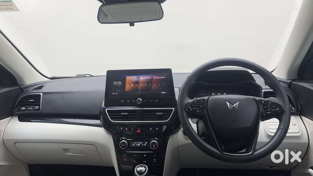 Mahindra Xuv 3xo Ax5 Ds Mt, 2025, Diesel