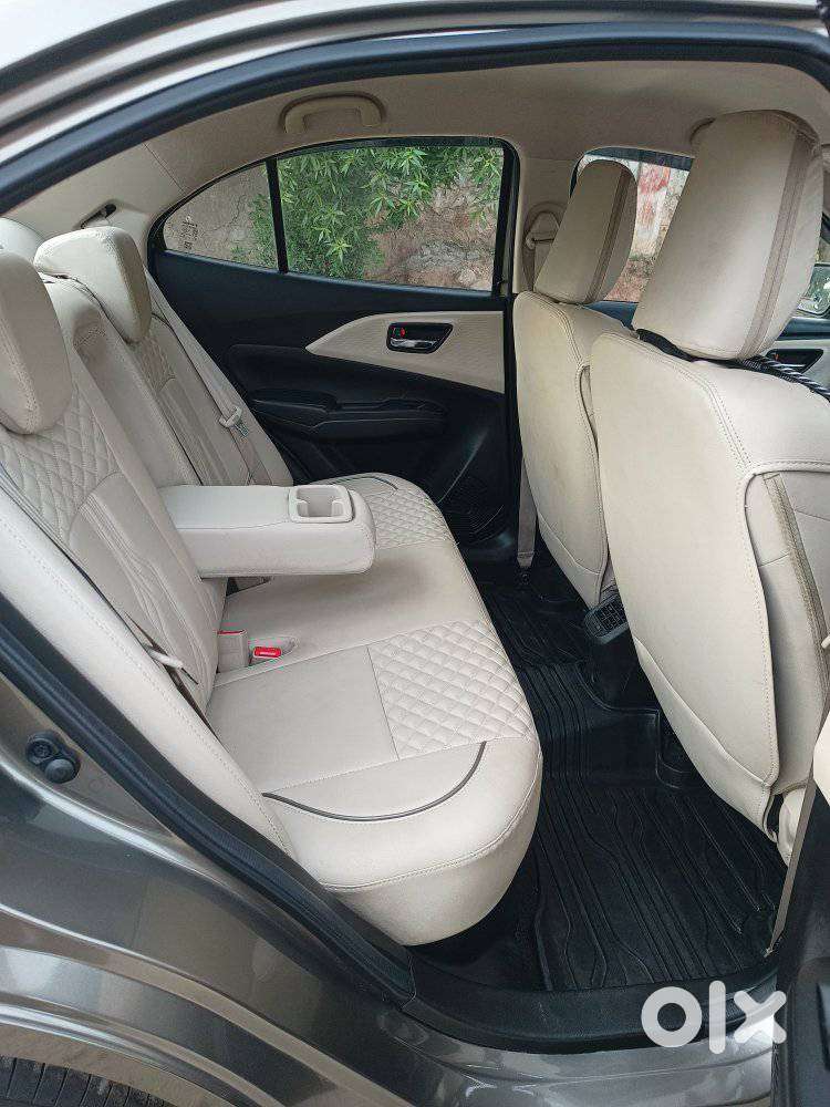 Maruti Suzuki Dzire 1.2 Vxi, 2025, Petrol