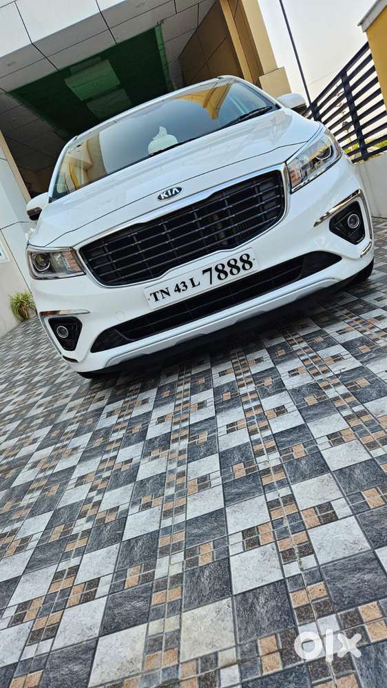 Kia Carnival Premium, 2021, Diesel