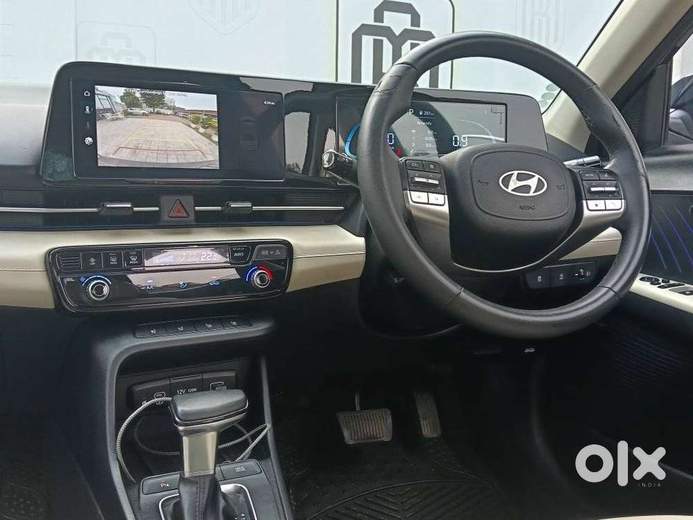 Hyundai Verna Sx (o) 1.5 Vtvt Ivt [2023 - 2026], 2024, Petrol
