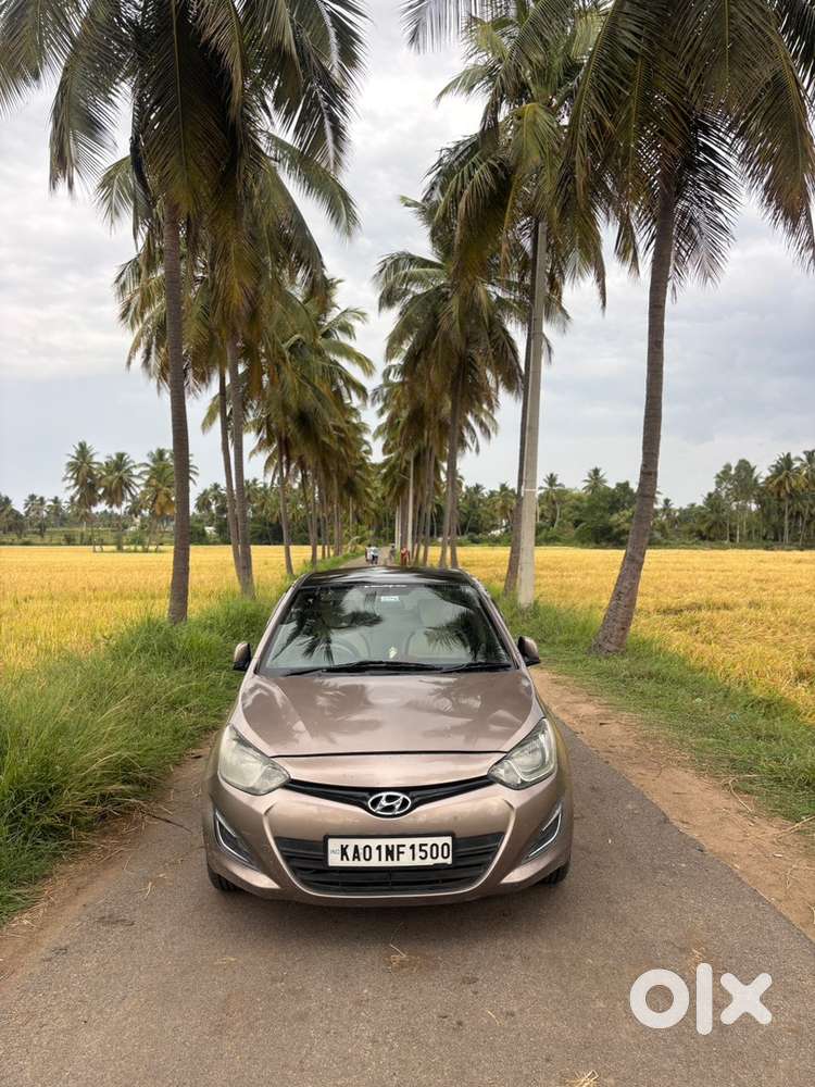 Hyundai I20 Magna Petrol 2012