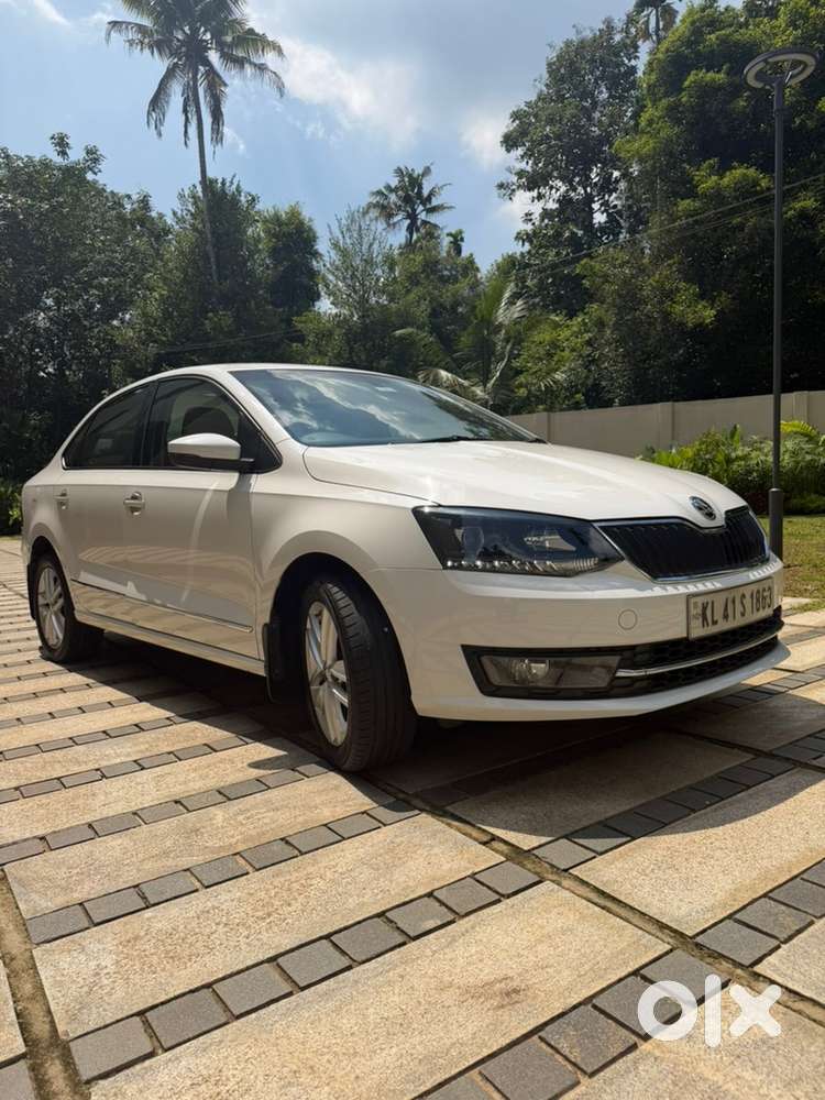 Skoda Rapid 2021 Style Petrol