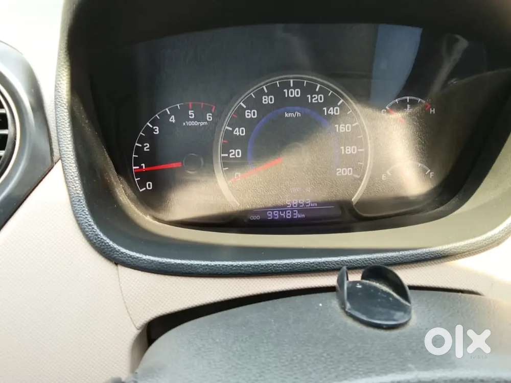 Hyundai Grand I10 2014 @ Very Good Condition & 4 New Bridgestone Tyres
