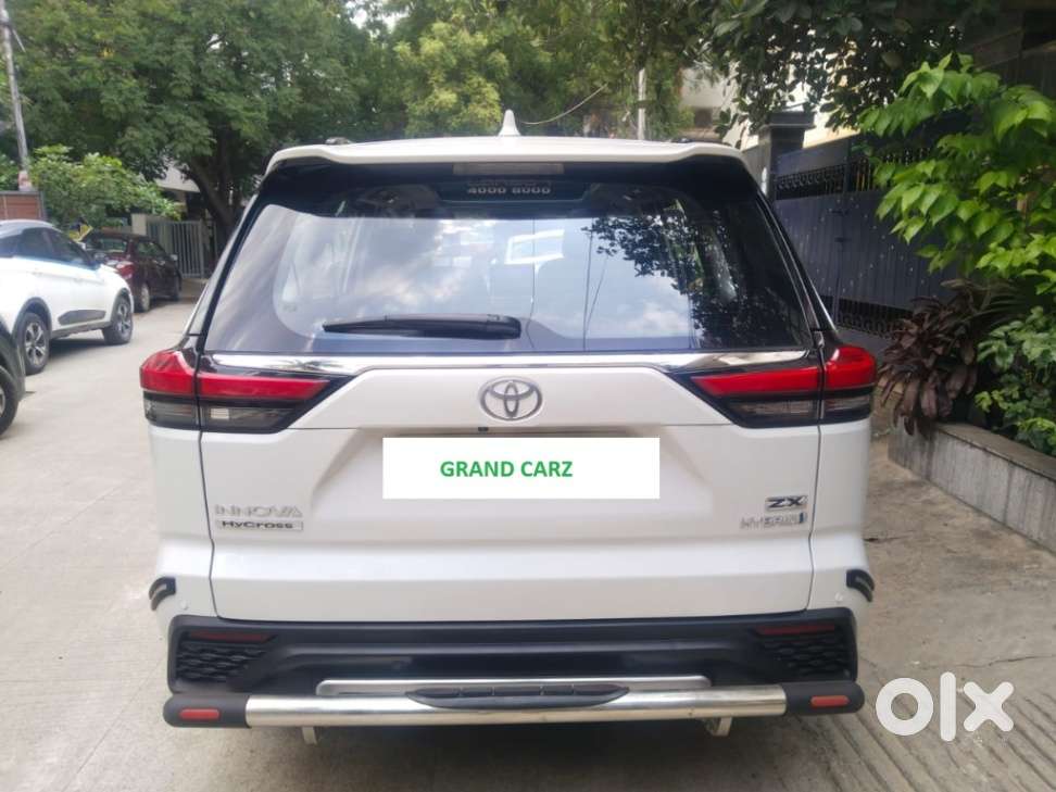 Toyota Innova Hycross 2.0 Zx Hybrid 7 Str, 2023, Cng & Hybrids